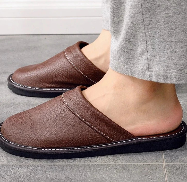Pantoufles mixtes et souples en Cuir PU