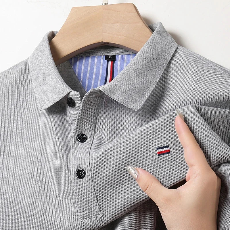 Polo déconctracté brodé et respirant
