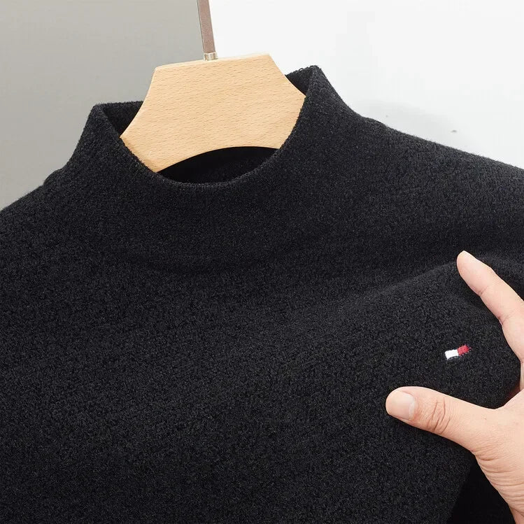 Pull epais à demi-col