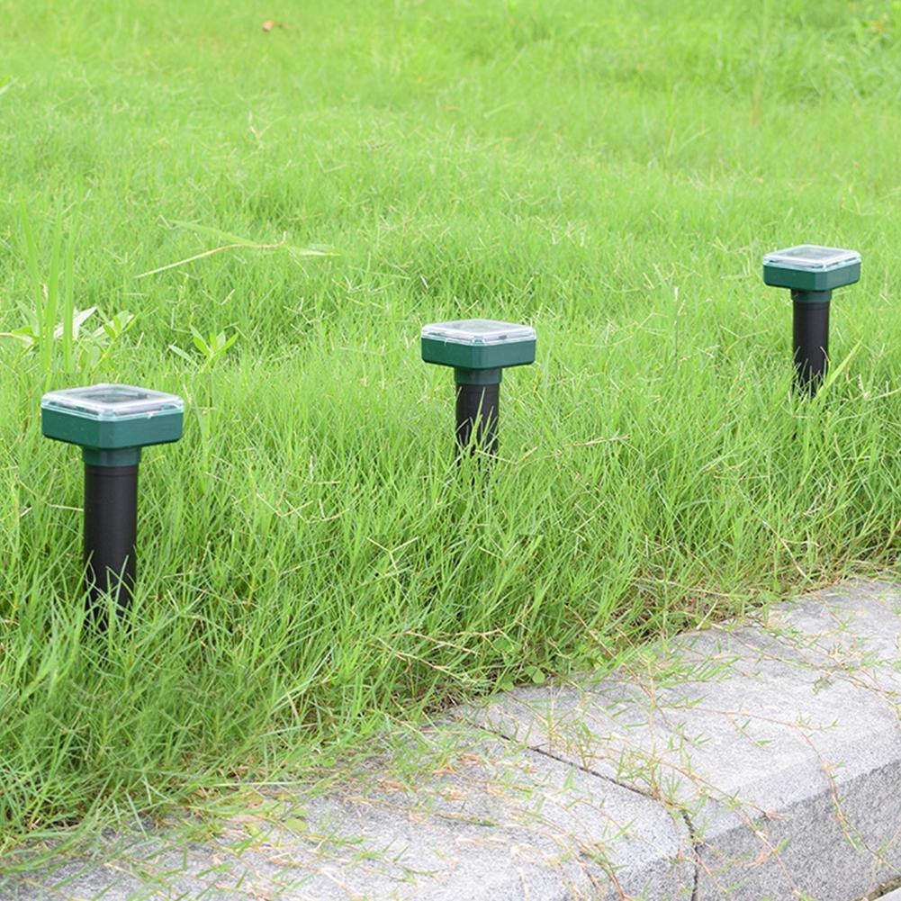 Lot de 4 Répulsifs solaires anti taupes
