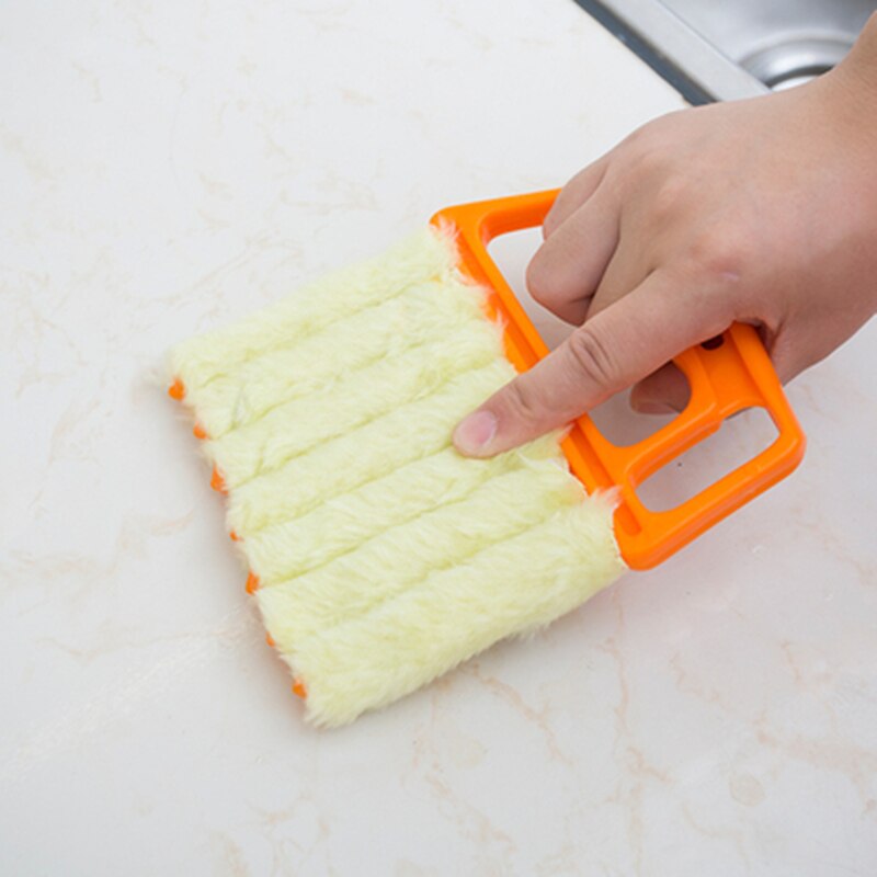 Brosse de nettoyage pour stores