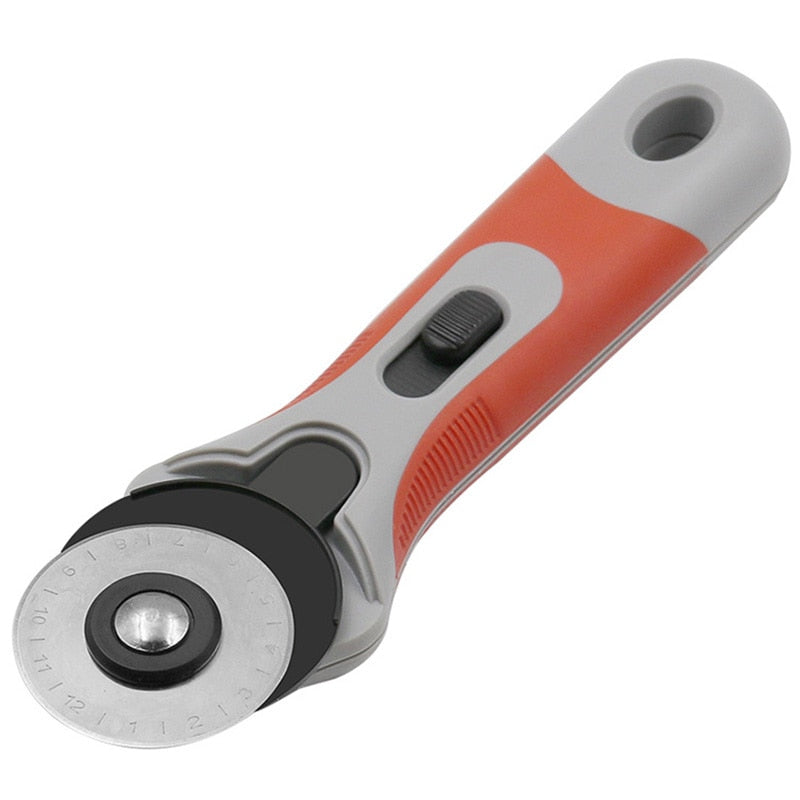 Cutter rotatif + 5 lames OFFERTES