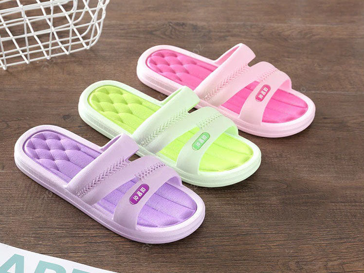 Claquettes japonaises confortables