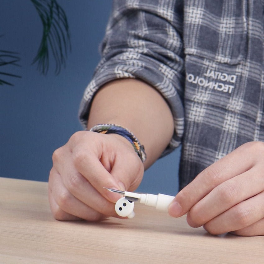 Kit de nettoyage spécial écouteurs