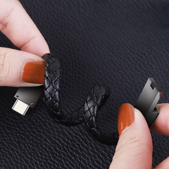 Bracelet avec câble de chargement intégré