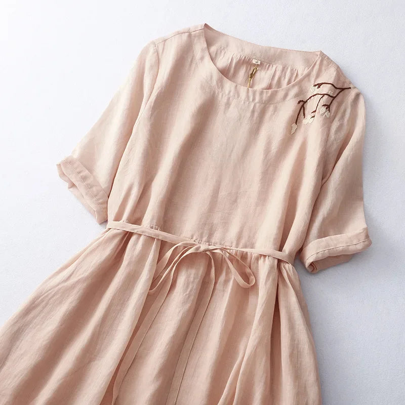 Robe Brodée Légère Manches Courtes avec Ceinture - Printemps/ Été 2026