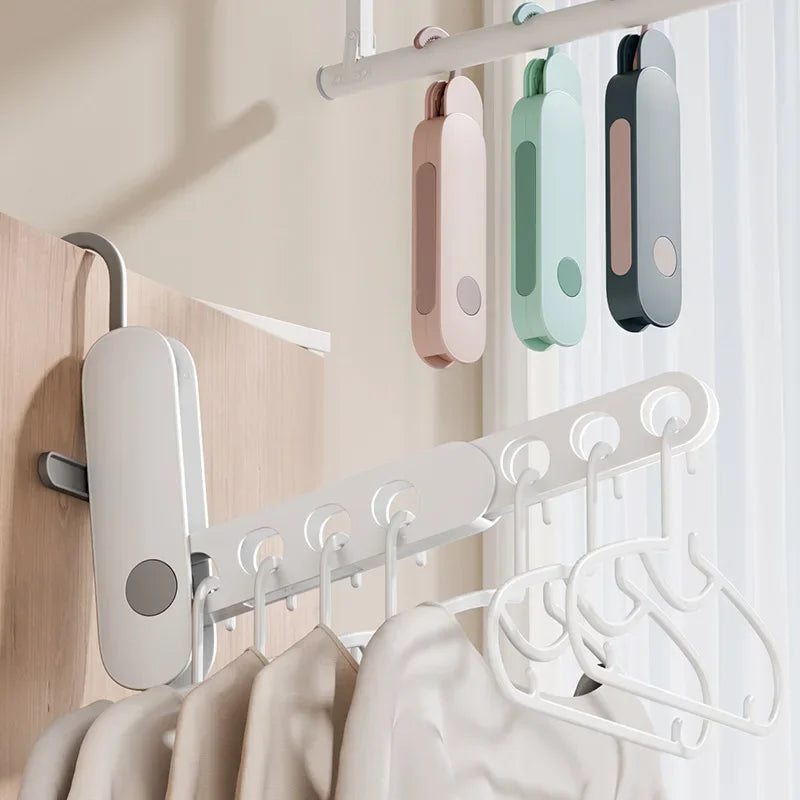 Cintre de Voyage Pliable 7 Accroches – Compact & Pratique
