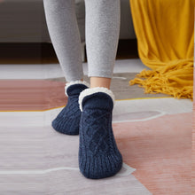 Charger l&#39;image dans la galerie, Chaussons-Chaussettes Fourrés